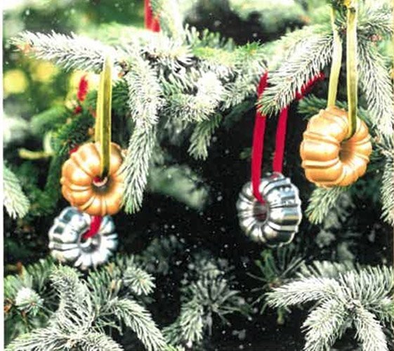 Kerstbal Bundt Zilver - Anniversary Ornament - Nordic Ware