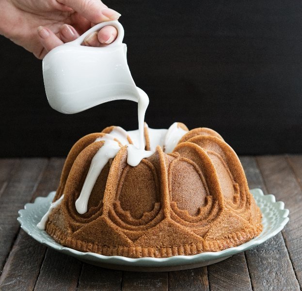 Tulband Bakvorm "Vaulted Cathedral Bundt Pan"- Nordic Ware | Sparkling Silver Holiday